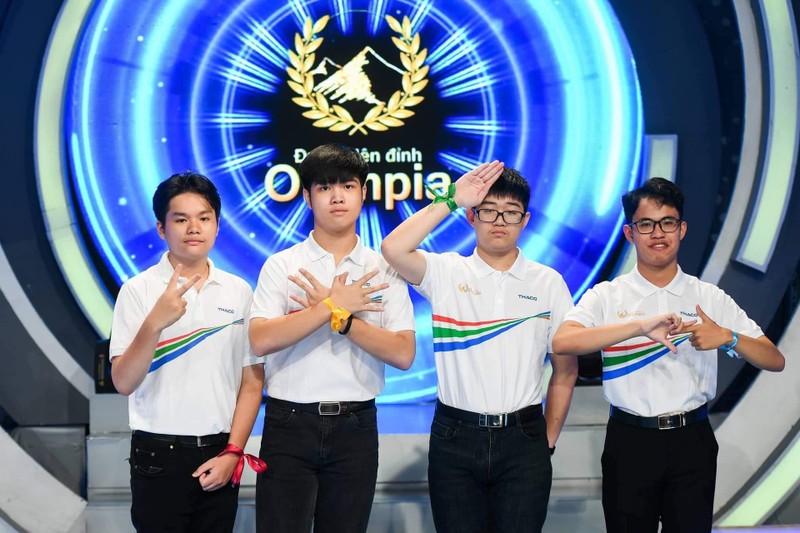Cong dong mang che 'nhieu san' trong Chung ket Duong len dinh Olympia 2022-Hinh-4