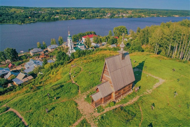 Khung cảnh làng quê nước Nga bên dòng Volga đẹp như tranh vẽ
