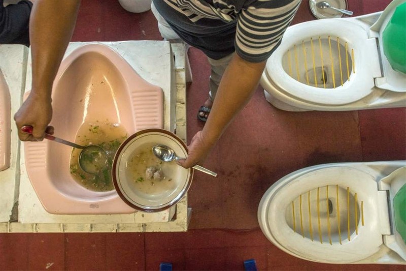nhà hàng toilet ở Hà Nội