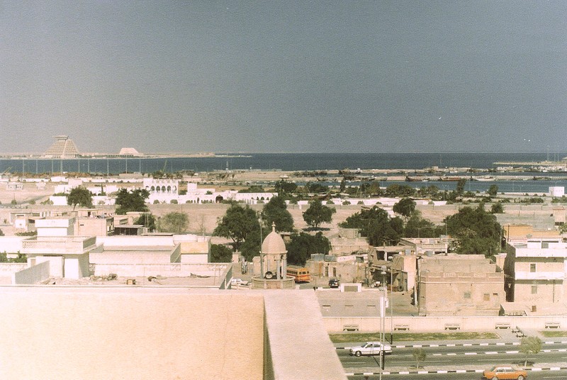 Loat anh quy hiem ve dat nuoc Qatar thap nien 1980 (2)-Hinh-15