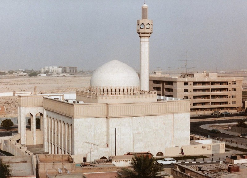 Loat anh quy hiem ve dat nuoc Qatar thap nien 1980 (2)-Hinh-5