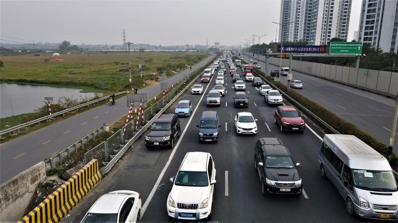 Hanging with people's nerves due to the return of autumn following Tet-Hinh-7