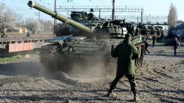 Nguoi dan Sec gop tien mua xe tang T-72 cho Ukraine-Hinh-10
