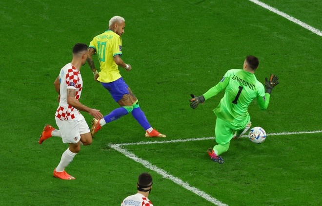Brazil 1(2)-1(4) Croatia (pen): Dong nuoc mat tiec nuoi cua Neymar