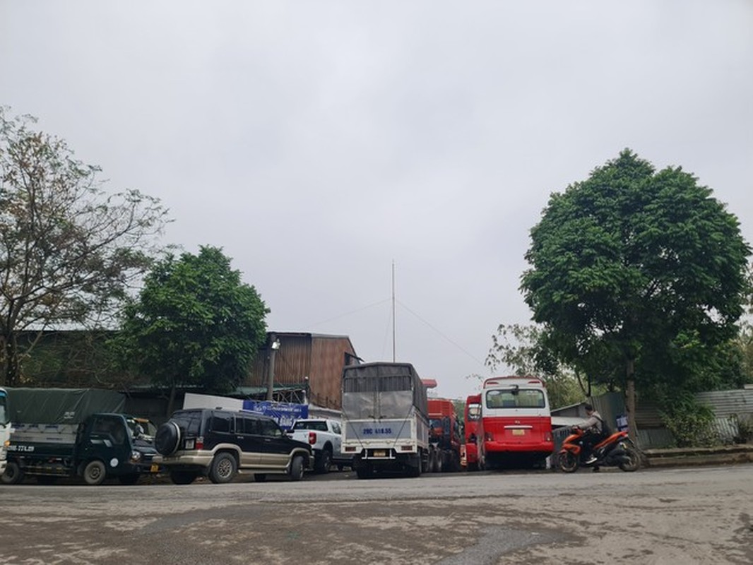 Ha Noi: Vat, safe in front of the center of the third quarter, right away-Hinh-9