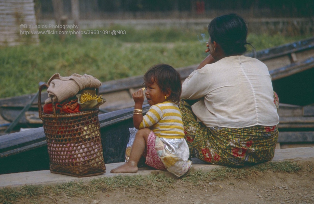 Anh dep hop hon ve bang Shan o Myanmar nam 1992-Hinh-10