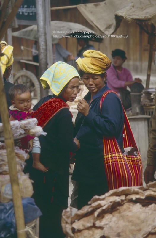 Anh dep hop hon ve bang Shan o Myanmar nam 1992-Hinh-12