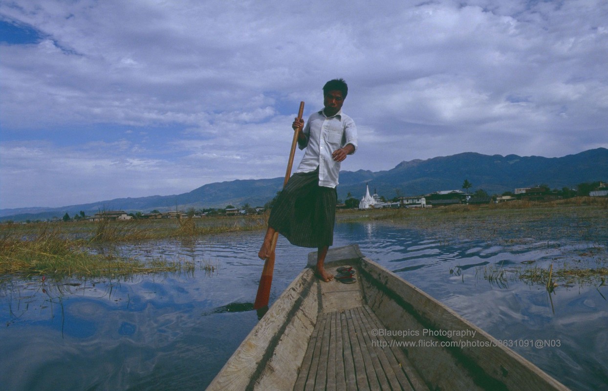 Anh dep hop hon ve bang Shan o Myanmar nam 1992-Hinh-9