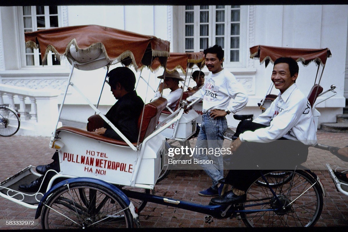 Cuộc hội ngộ nam 1993 của Bernard Bisson tại Hà Nội-Hinh-8