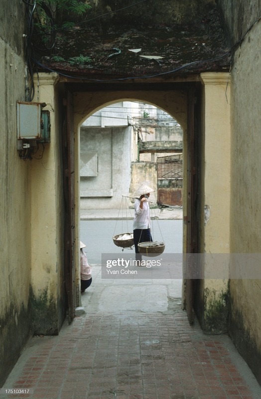 Ảnh không đụng hàng về cuộc sống ở Hà Nội năm 1996 (2) - Hình 6 Anh khong dung hang ve cuoc song o Ha Noi nam 1996 (2)-Hinh-6