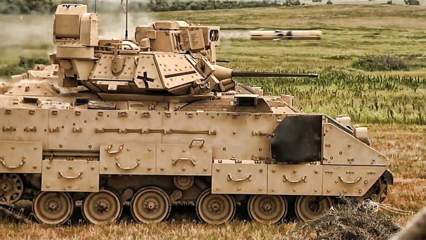 The Russian army has a lot of money for the love of the M2 Bradley-Hinh-10