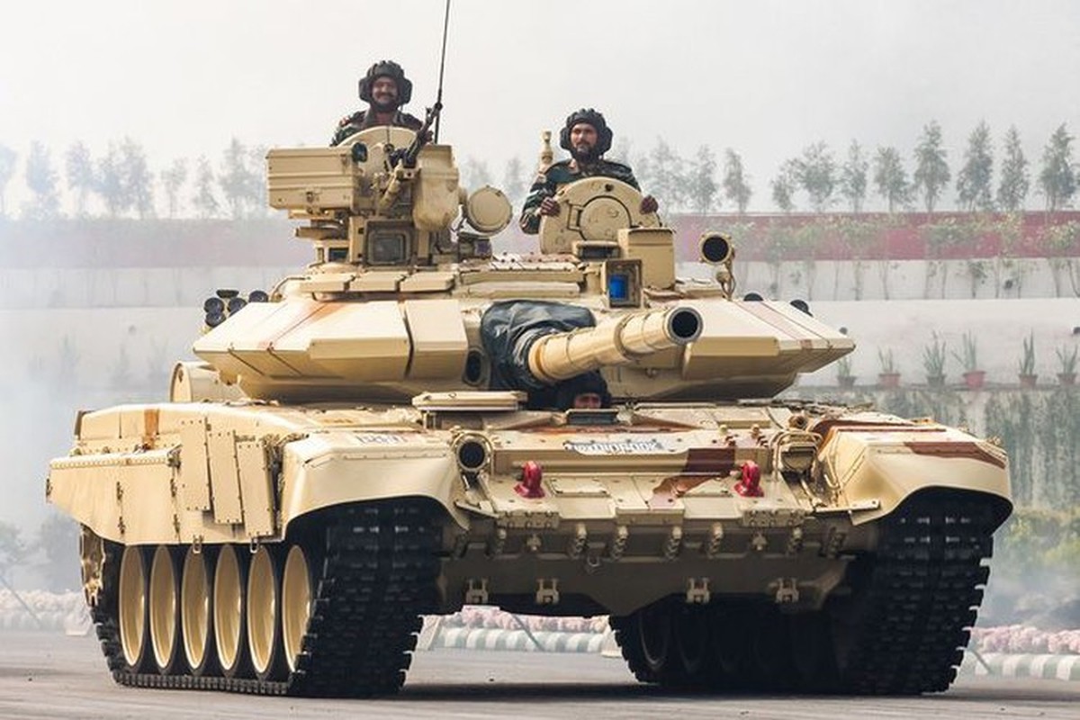 Ly do bat ngo khien An Do mua them 400 xe tang T-90S cua Nga-Hinh-6