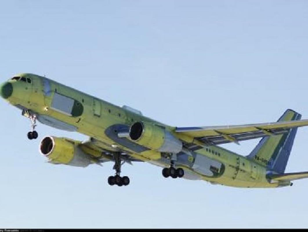 Nga dieu may bay trinh sat Tu-214R vao chien truong Ukraine-Hinh-8