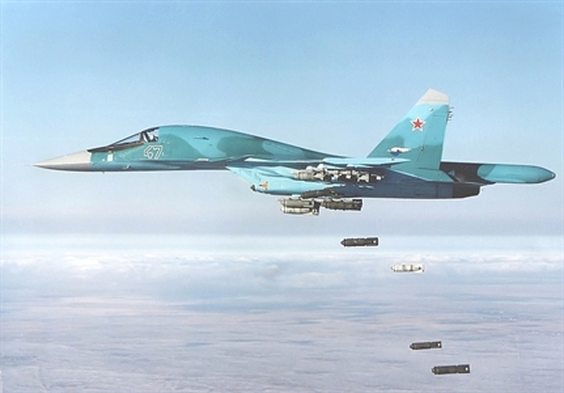 Khong quan Nga co qua mao hiem khi dung Su-34 tha bom thuong?-Hinh-7