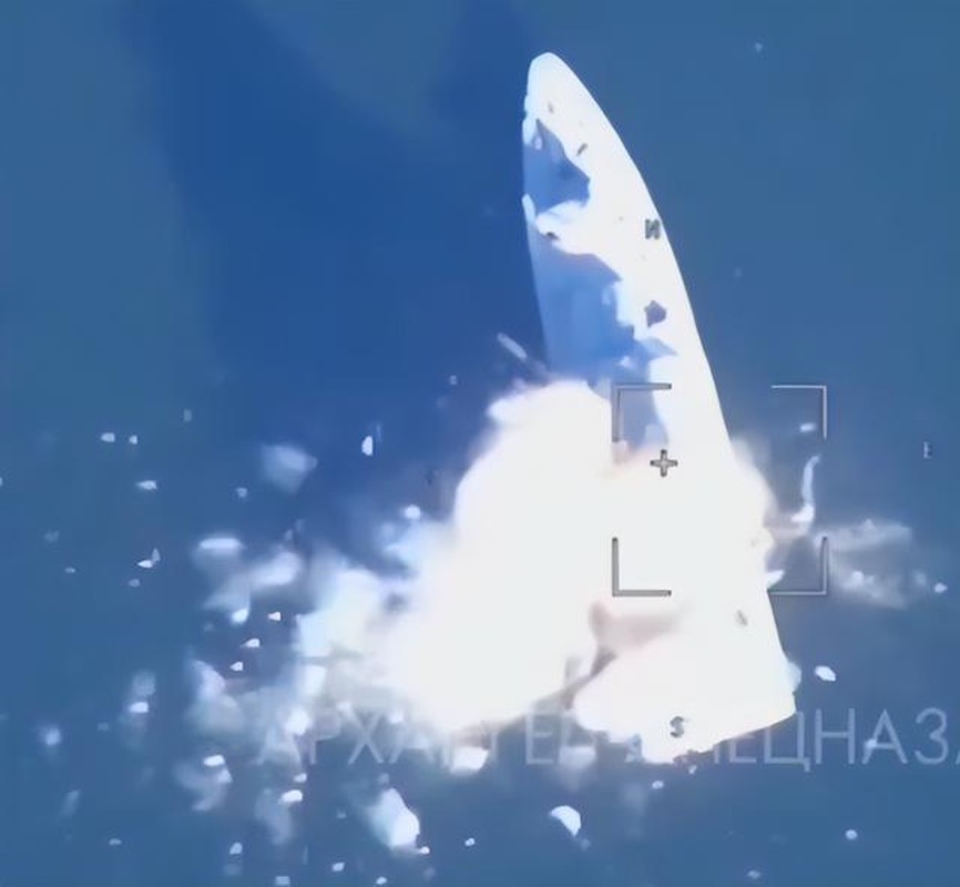 Nga tăng cường săn lùng các trận địa pháo Ukraine bằng UAV Lancet - Hình 3 Nga tang cuong san lung cac tran dia phao Ukraine bang UAV Lancet-Hinh-3