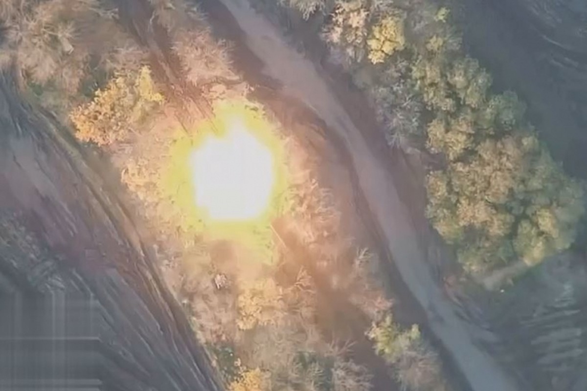 Nga tăng cường săn lùng các trận địa pháo Ukraine bằng UAV Lancet - Hình 4 Nga tang cuong san lung cac tran dia phao Ukraine bang UAV Lancet-Hinh-4