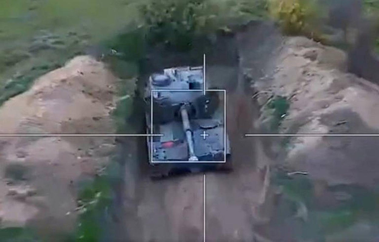 Nga tăng cường săn lùng các trận địa pháo Ukraine bằng UAV Lancet - Hình 7 Nga tang cuong san lung cac tran dia phao Ukraine bang UAV Lancet-Hinh-7