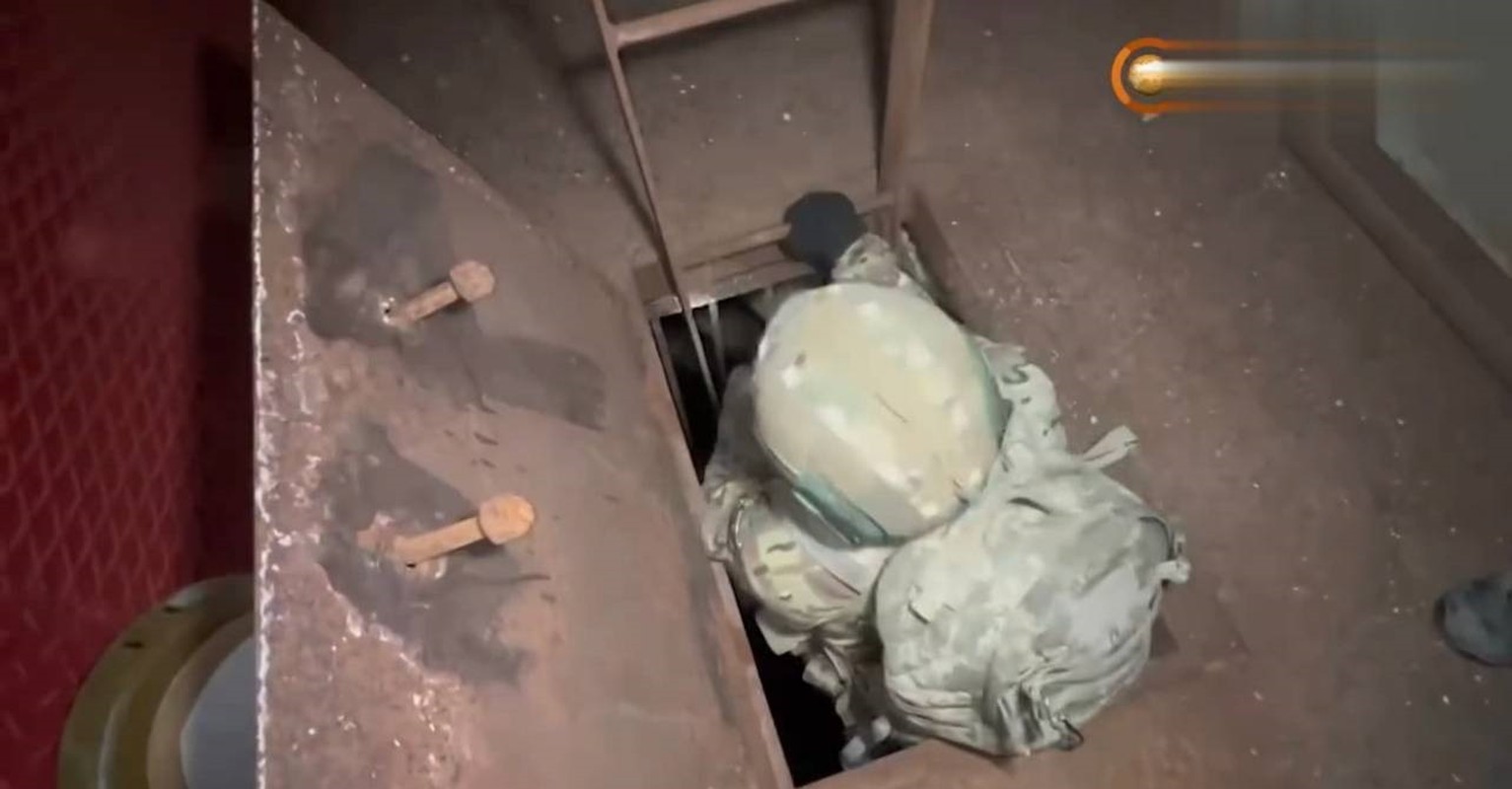 Quân đội Nga phát hiện đường hầm từ Soledar dẫn thẳng đến Bakhmut - Hình 14 Quan doi Nga phat hien duong ham tu Soledar dan thang den Bakhmut-Hinh-14