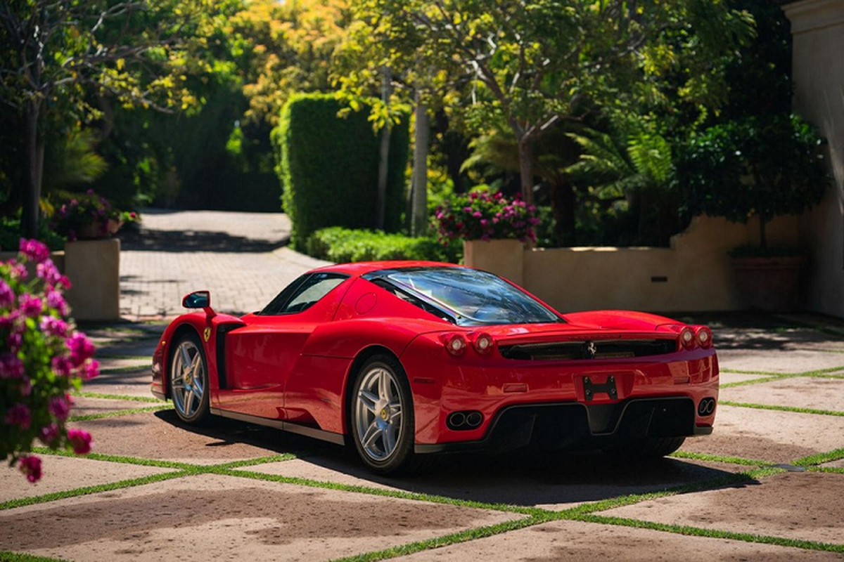 Dau gia sieu xe Ferrari Enzo hang hiem gioi han chi 400 chiec-Hinh-4