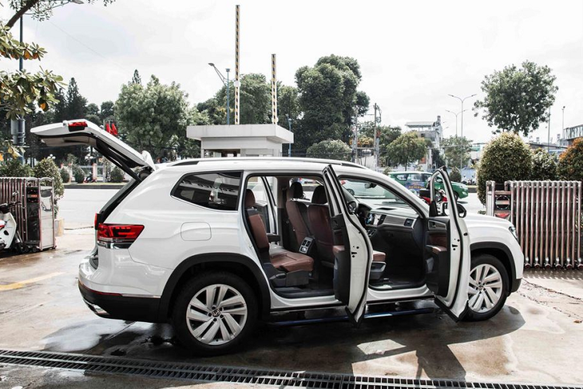 Volkswagen Teramont hơn 2,3 tỷ lên đời R-Line chỉ 100 triệu ở Sài Gòn - Hình 8 Volkswagen Teramont hon 2,3 ty len doi R-Line chi 100 trieu o Sai Gon-Hinh-8