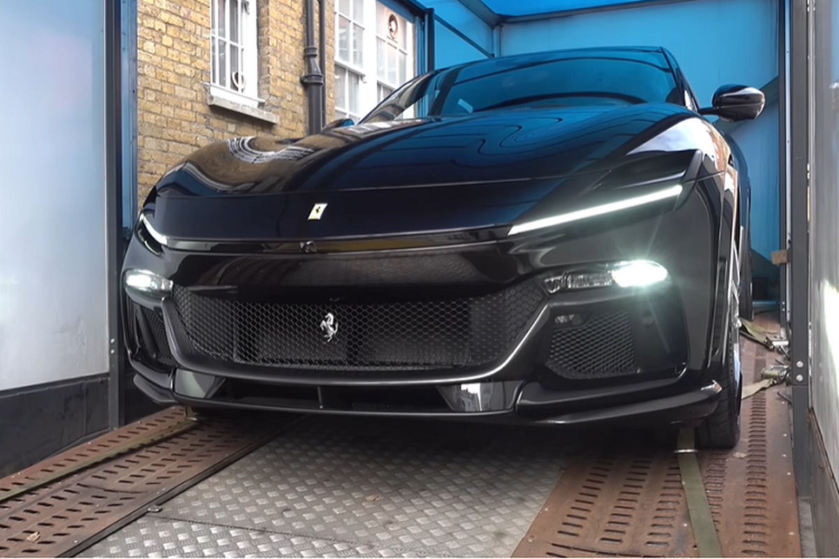 Ferrari Purosangue triệu đô lần đầu "bát phố", đắt gấp đôi Lamborghini Urus - Hình 4 Ferrari Purosangue trieu do lan dau