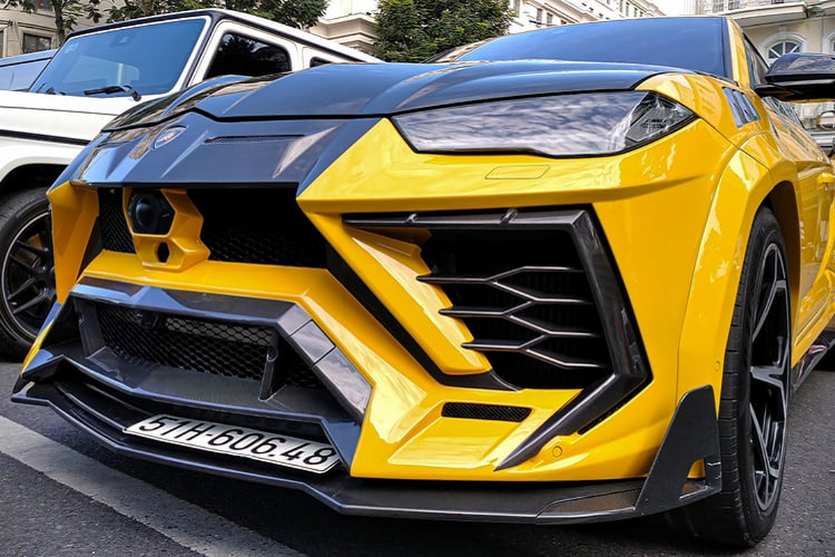 Dân chơi Sài Gòn chi hơn 3 tỷ độ Lamborghini Urus hơn 20 tỷ đồng - Hình 2 Dan choi Sai Gon chi hon 3 ty do Lamborghini Urus hon 20 ty dong-Hinh-2