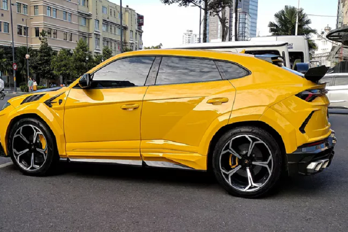 Dân chơi Sài Gòn chi hơn 3 tỷ độ Lamborghini Urus hơn 20 tỷ đồng - Hình 9 Dan choi Sai Gon chi hon 3 ty do Lamborghini Urus hon 20 ty dong-Hinh-9