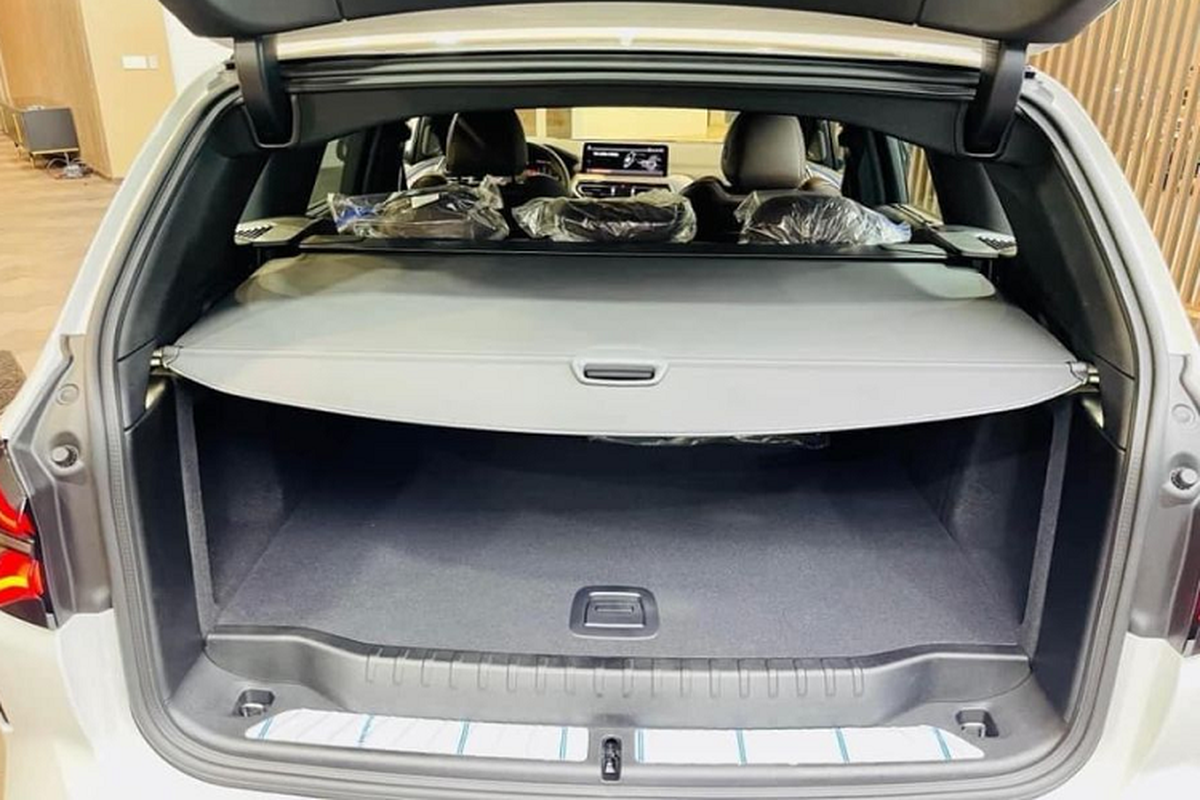 BMW X3 lắp ráp Việt Nam về đại lý, chỉ từ 1,799 tỷ đồng - Hình 3 BMW X3 lap rap Viet Nam ve dai ly, chi tu 1,799 ty dong-Hinh-3