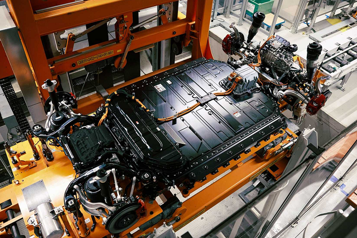 Audi Q8 E-Tron và Q8 E-Tron Sportback 2023 sản xuất tại Brussels, Bỉ - Hình 5 Audi Q8 E-Tron va Q8 E-Tron Sportback 2023 san xuat tai Brussels, Bi-Hinh-5