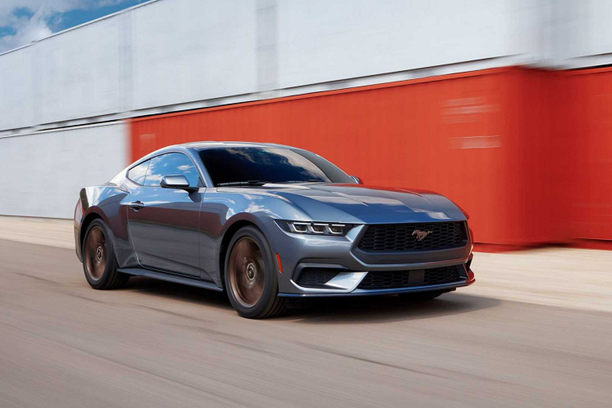 Ford Mustang Dark Horse 2024 mới sở hữu sức mạnh tới 500 mã lực - Hình 5 Ford Mustang Dark Horse 2024 moi so huu suc manh toi 500 ma luc-Hinh-5