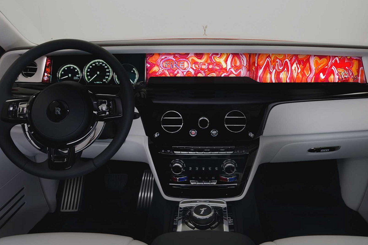 "Soi" dàn xe Rolls-Royce Phantom siêu sang từ nghệ nhân Sacha Jafri - Hình 5