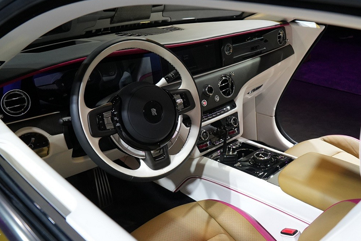Rolls-Royce Spectre chạy điện gần 20 tỷ, ra mắt "sát vách" Việt Nam - Hình 10 Rolls-Royce Spectre chay dien gan 20 ty, ra mat