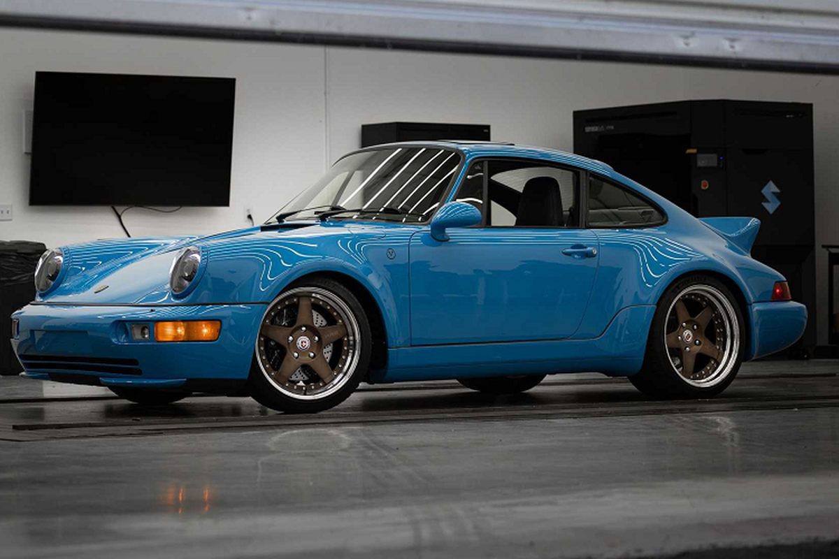 Everrati bàn giao chiếc Porsche 911 (964) chạy điện đầu tiên đến Mỹ Everrati ban giao chiec Porsche 911 (964) chay dien dau tien den My