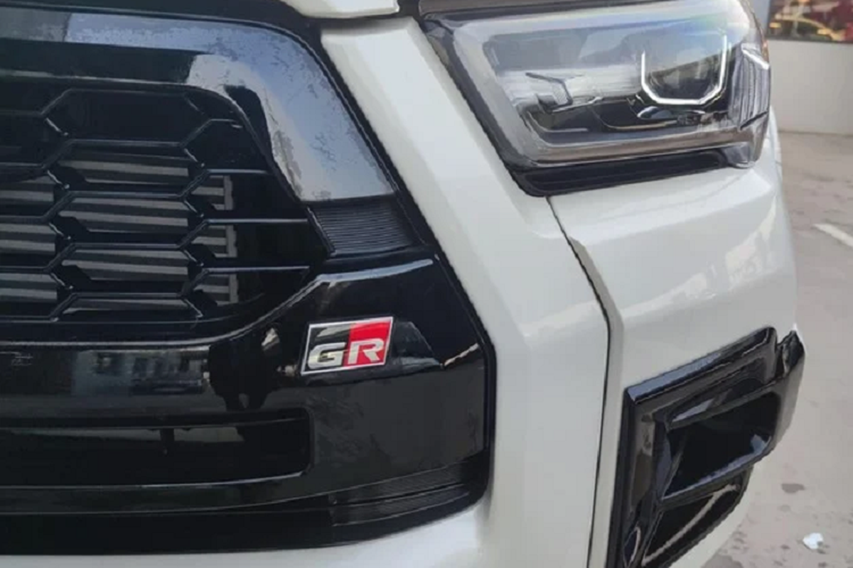 Toyota Hilux GR Sport độc nhất Việt Nam chào bán hơn 1 tỷ đồng - Hình 14 Toyota Hilux GR Sport doc nhat Viet Nam chao ban hon 1 ty dong-Hinh-14
