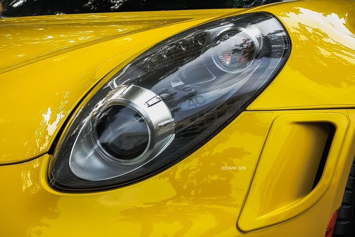 Tận thấy Alfa Romeo 4C Launch Edition hơn 4 tỷ độc nhất Việt Nam - Hình 5 Tan thay Alfa Romeo 4C Launch Edition hon 4 ty doc nhat Viet Nam-Hinh-5