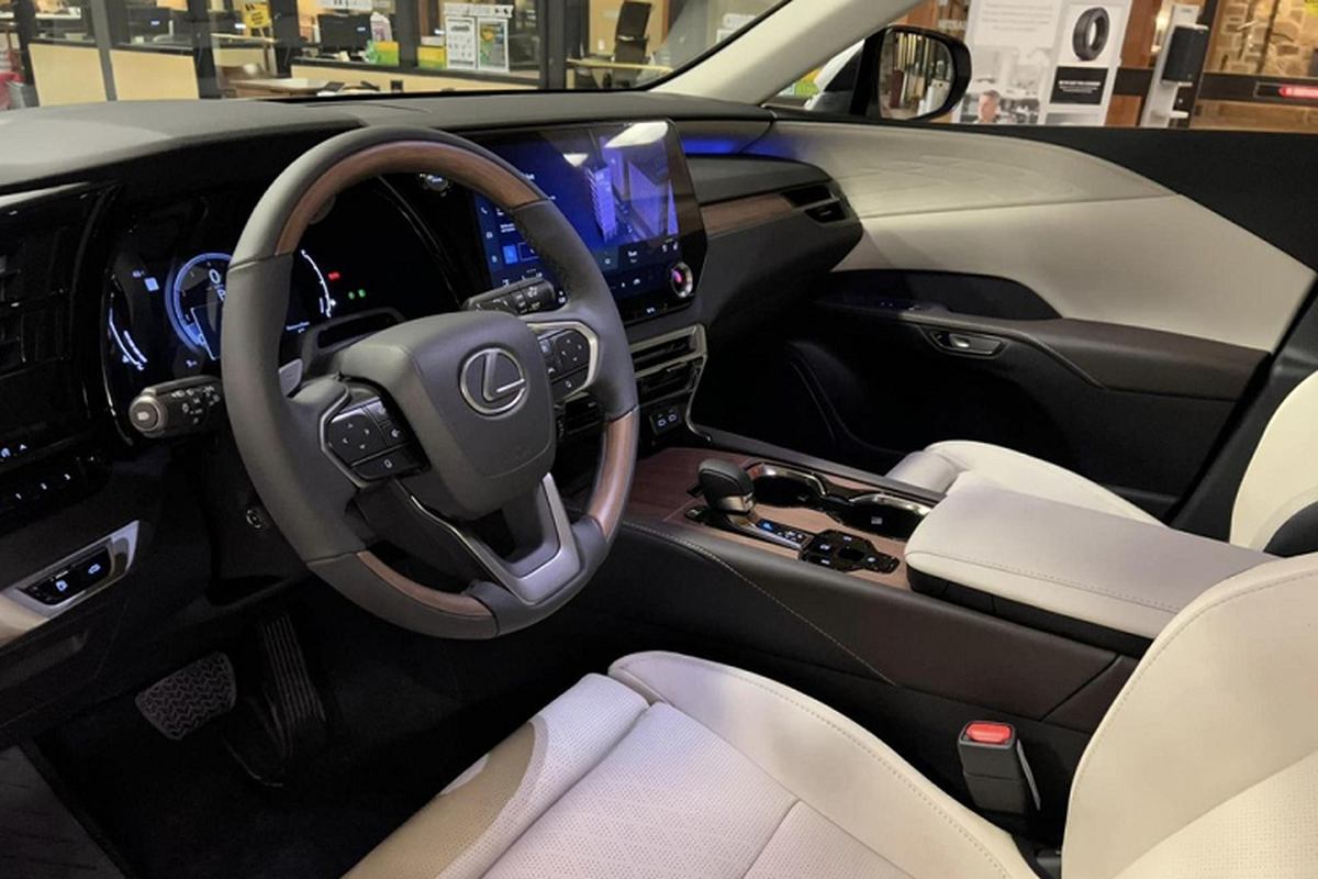 Lộ giá bán Lexus RX 2023 tại Việt Nam, chỉ từ 3,43 tỷ đồng - Hình 6 Lo gia ban Lexus RX 2023 tai Viet Nam, chi tu 3,43 ty dong-Hinh-6