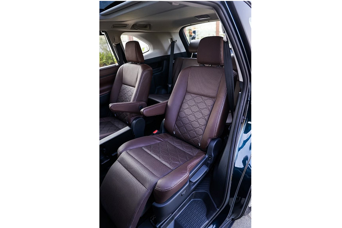 Toyota Innova Hycross 2023 khởi điểm từ 523 triệu đồng, có về Việt Nam? - Hình 5 Toyota Innova Hycross 2023 khoi diem tu 523 trieu dong, co ve Viet Nam?-Hinh-5