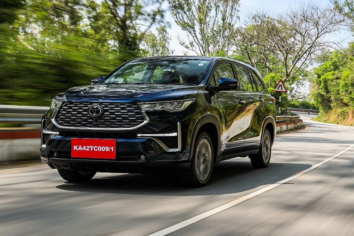 Toyota Innova Hycross 2023 khởi điểm từ 523 triệu đồng, có về Việt Nam? Toyota Innova Hycross 2023 khoi diem tu 523 trieu dong, co ve Viet Nam?