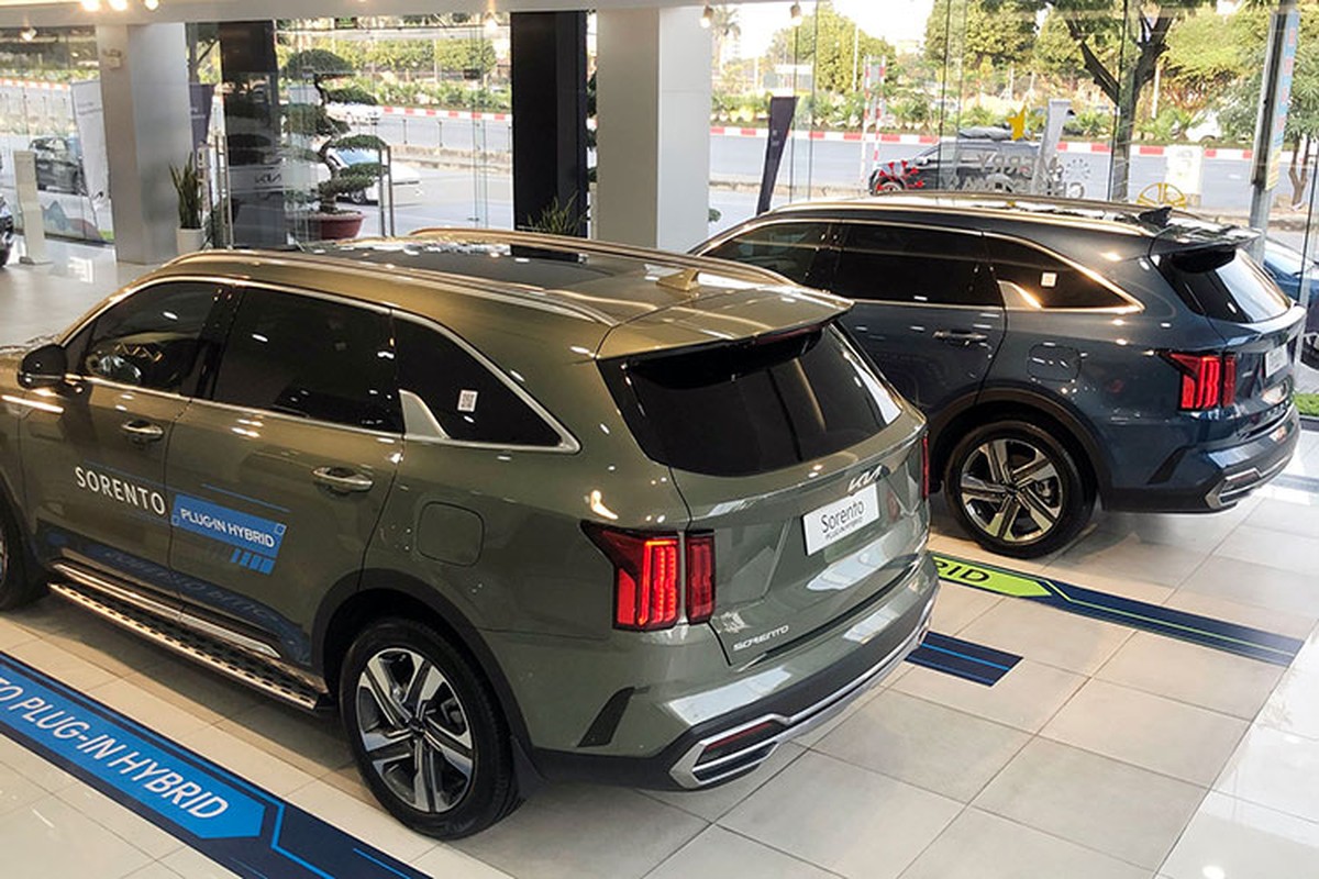 Cận cảnh Kia Sorento HEV/PHEV 2023 từ 1,4 tỷ đồng tại đại lý Việt - Hình 2 Can canh Kia Sorento HEV/PHEV 2023 tu 1,4 ty dong tai dai ly Viet-Hinh-2