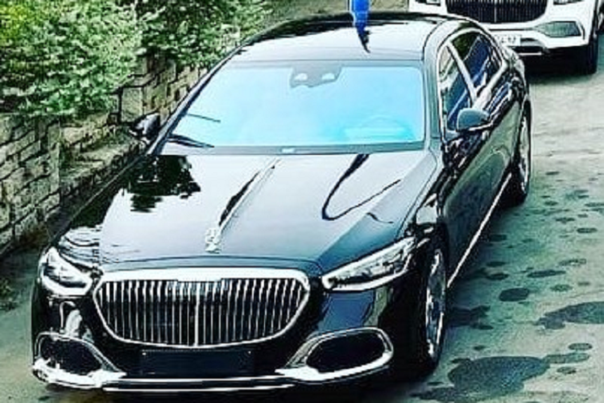 Minh Nhựa "khoe hàng" dàn xe sương sương hơn 80 tỷ, vắng Pagani Huayra - Hình 6 Minh Nhua