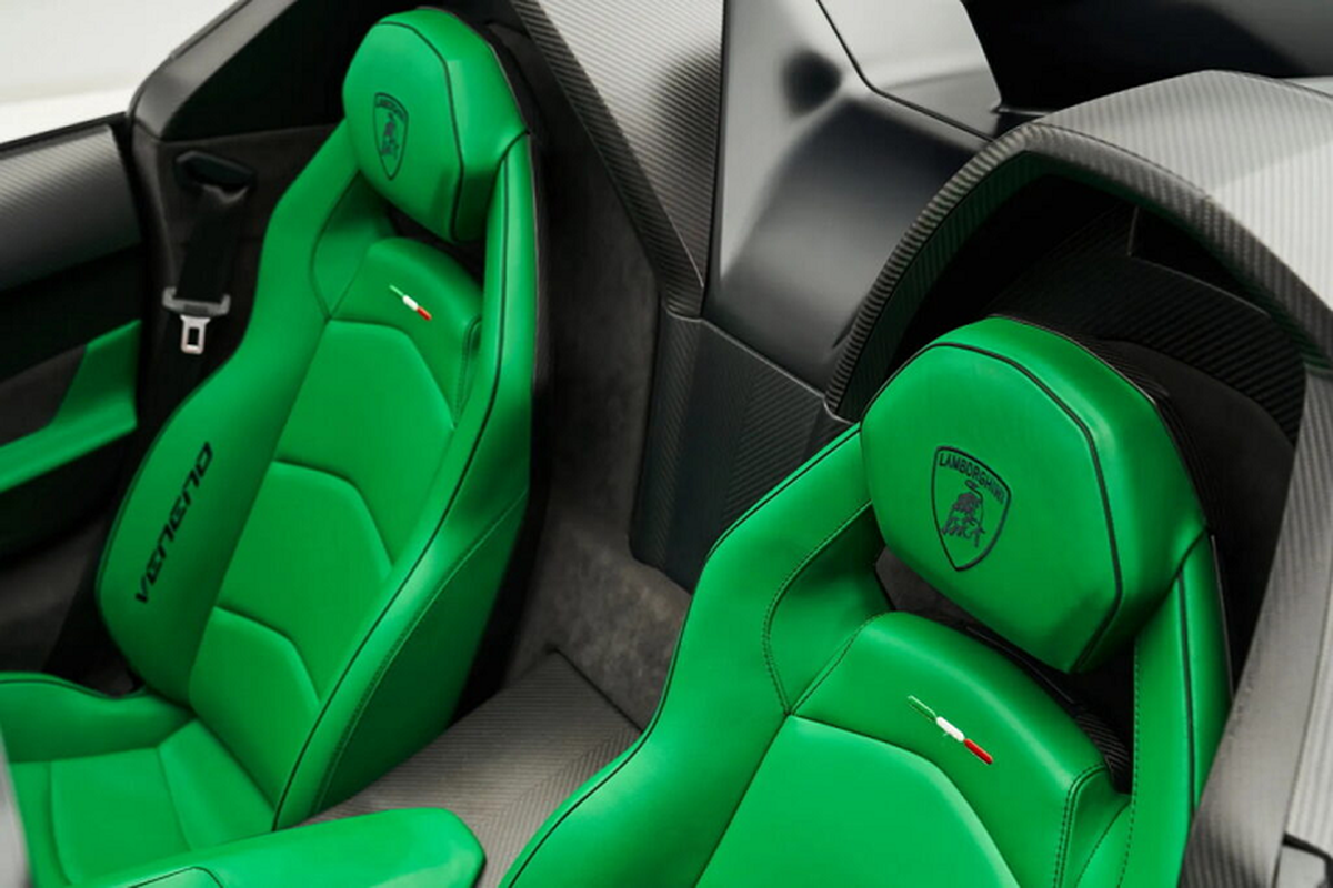 Lamborghini Veneno Roadster được rao bán, giá quy đổi 225 tỷ đồng - Hình 10 Lamborghini Veneno Roadster duoc rao ban, gia quy doi 225 ty dong-Hinh-10