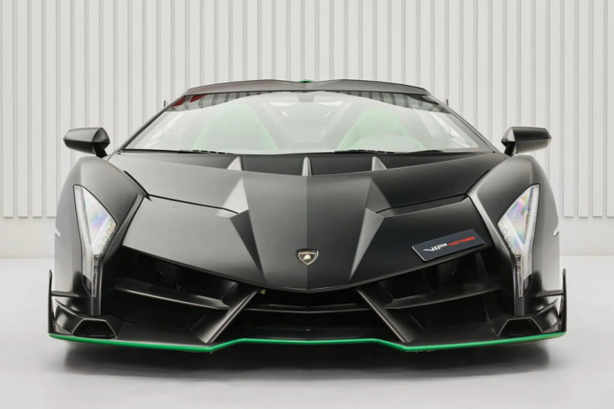 Lamborghini Veneno Roadster được rao bán, giá quy đổi 225 tỷ đồng - Hình 3 Lamborghini Veneno Roadster duoc rao ban, gia quy doi 225 ty dong-Hinh-3