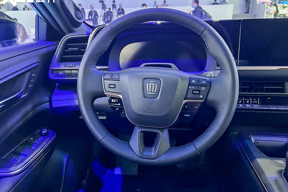 Toyota Crown Sedan 2024 - “xe bộ trưởng” ra mắt thị trưởng tỷ dân - Hình 11 Toyota Crown Sedan 2024 - “xe bo truong” ra mat thi truong ty dan-Hinh-11