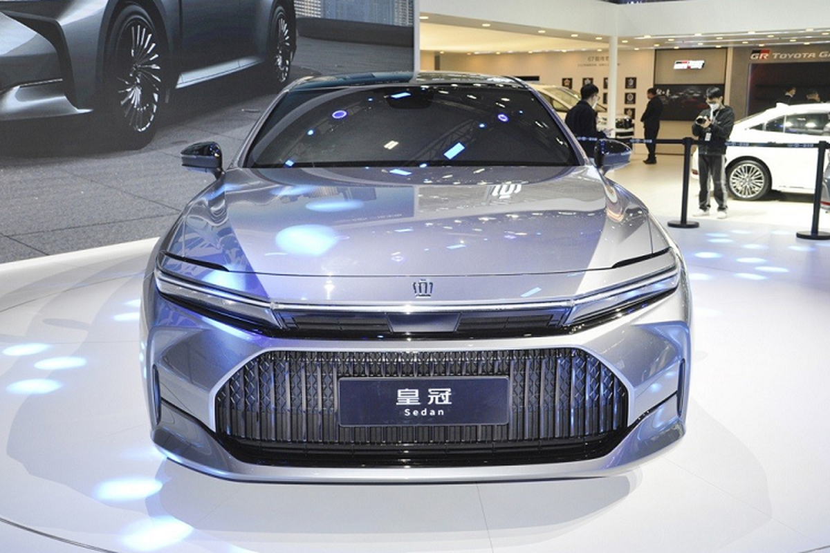 Toyota Crown Sedan 2024 - “xe bộ trưởng” ra mắt thị trưởng tỷ dân - Hình 3 Toyota Crown Sedan 2024 - “xe bo truong” ra mat thi truong ty dan-Hinh-3