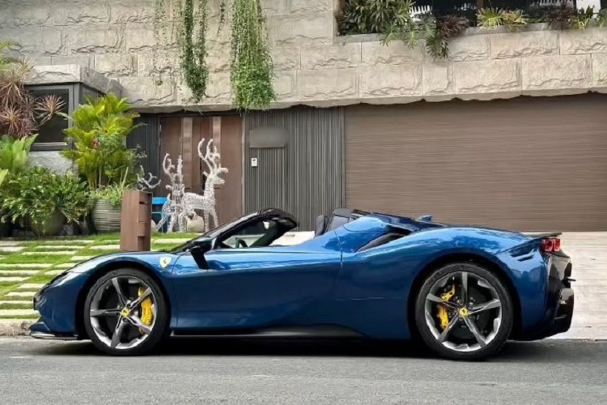 Cường Đô La đưa “nóc nhà” trải nghiệm Ferrari SF90 Spider hơn 50 tỷ - Hình 2 Cuong Do La dua “noc nha” trai nghiem Ferrari SF90 Spider hon 50 ty-Hinh-2