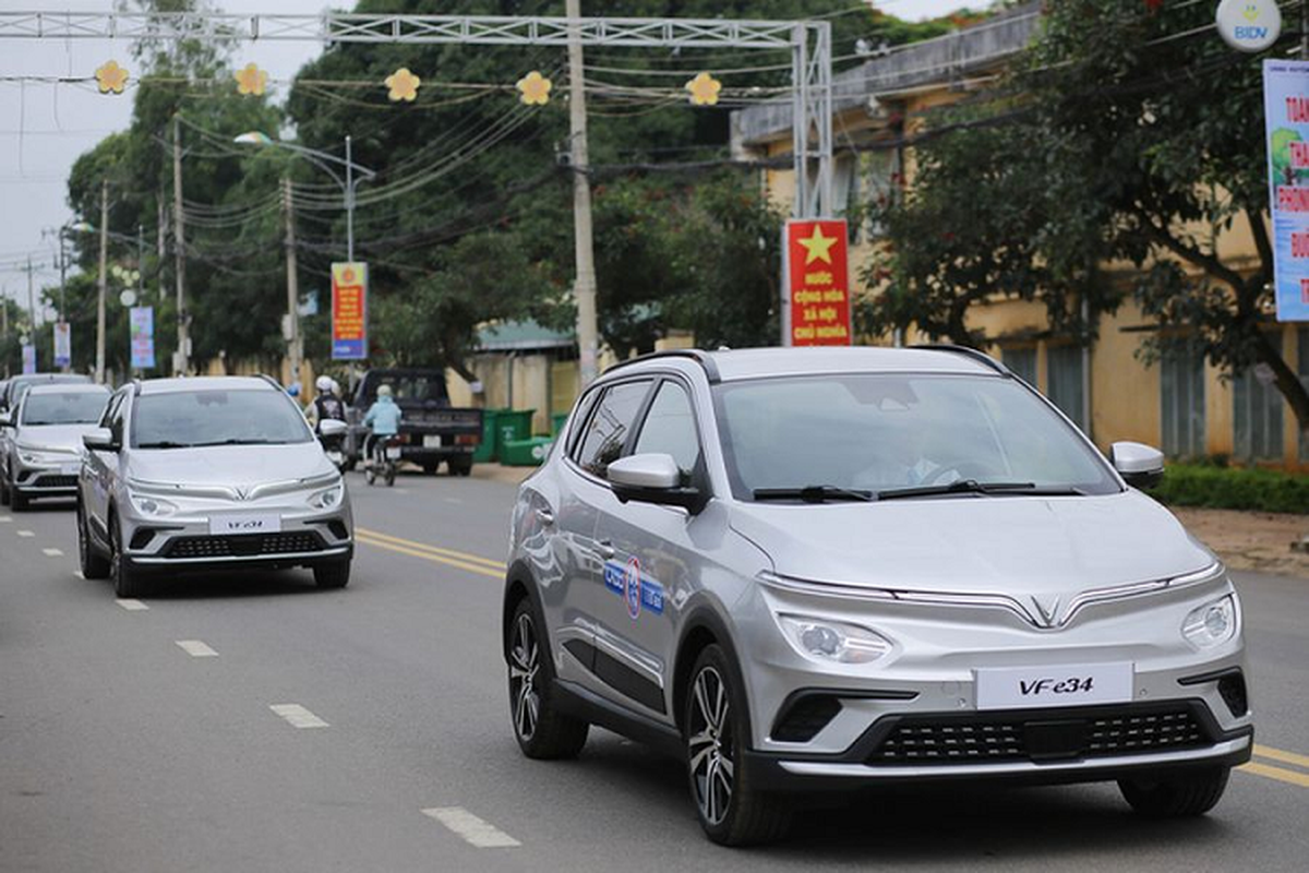 Hãng taxi Việt đặt mua thêm 18 chiếc Vinfast VF e34 chạy dịch vụ - Hình 3 Hang taxi Viet dat mua them 18 chiec Vinfast VF e34 chay dich vu-Hinh-3