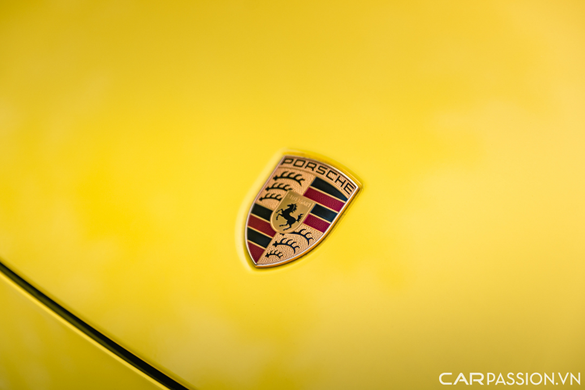 “Ếch vàng” Porsche 911 Carrera chạy lướt chưa đến 10 tỷ ở Hà Nội - Hình 13 “Ech vang” Porsche 911 Carrera chay luot chua den 10 ty o Ha Noi-Hinh-13