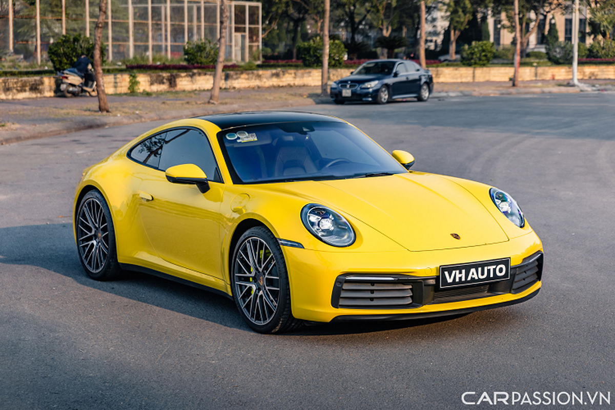 “Ếch vàng” Porsche 911 Carrera chạy lướt chưa đến 10 tỷ ở Hà Nội - Hình 2 “Ech vang” Porsche 911 Carrera chay luot chua den 10 ty o Ha Noi-Hinh-2
