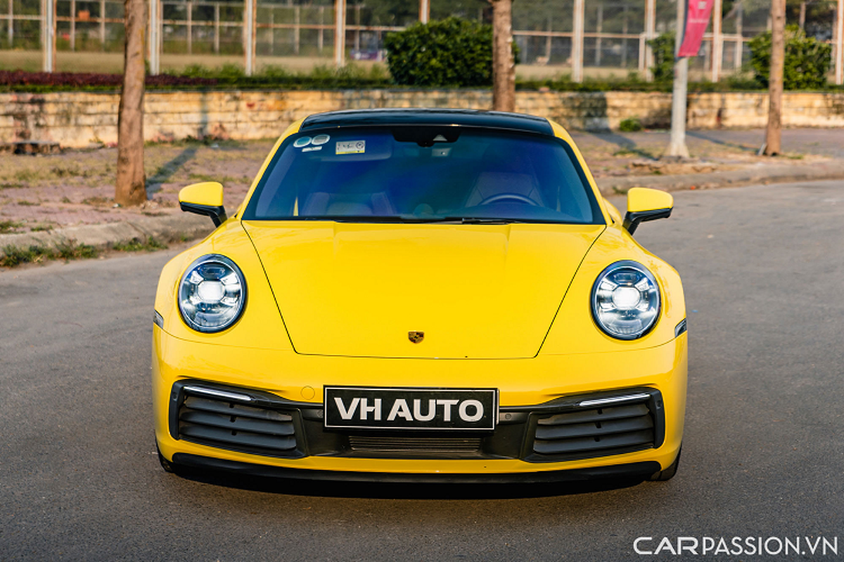 “Ếch vàng” Porsche 911 Carrera chạy lướt chưa đến 10 tỷ ở Hà Nội - Hình 4 “Ech vang” Porsche 911 Carrera chay luot chua den 10 ty o Ha Noi-Hinh-4