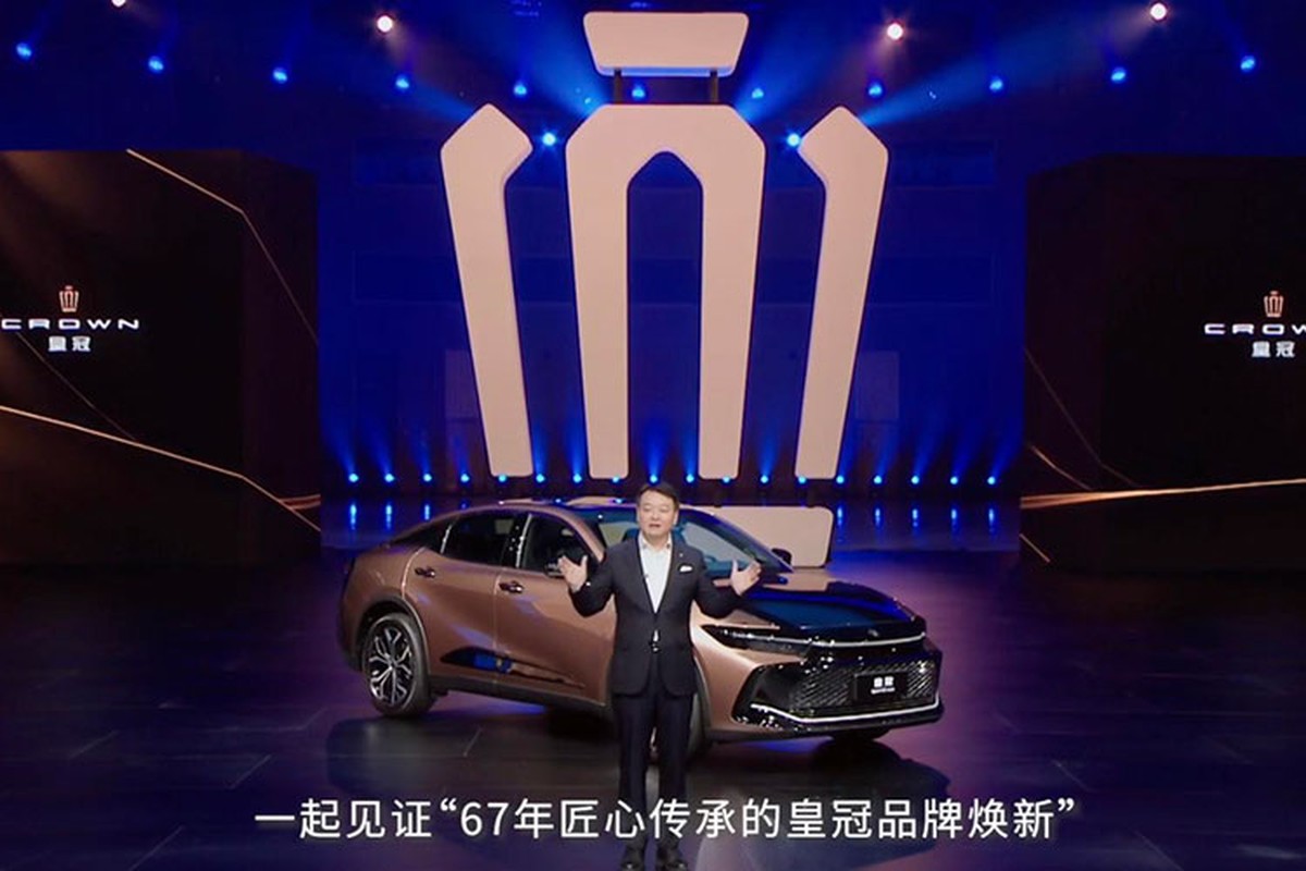Toyota Crown SportCross từ 1,26 tỷ đồng ra mắt sát vách Việt Nam - Hình 2 Toyota Crown SportCross tu 1,26 ty dong ra mat sat vach Viet Nam-Hinh-2